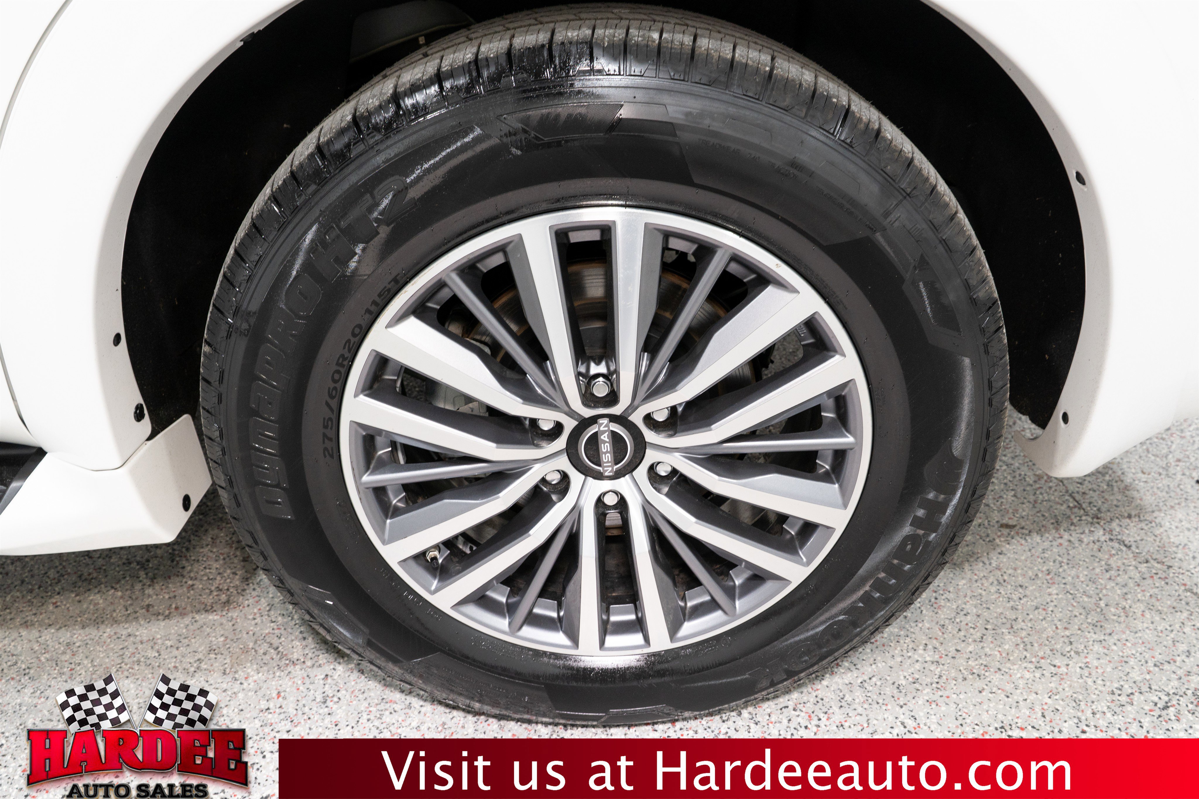 Used 2024 Nissan Armada SL w/ Captain's Chairs Package image 10