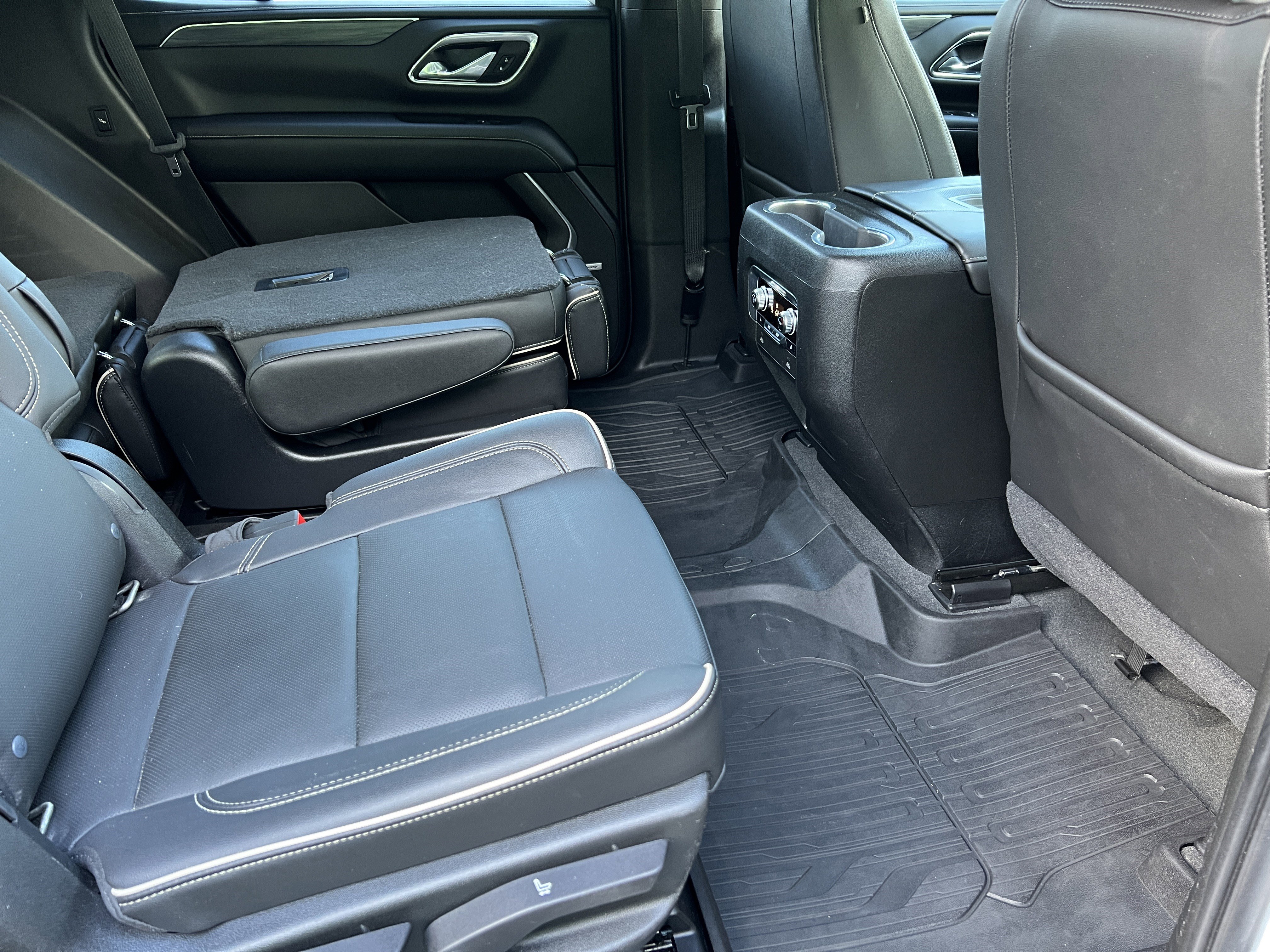 Certified 2021 GMC Yukon SLT w/ SLT Luxury Plus Package image 25