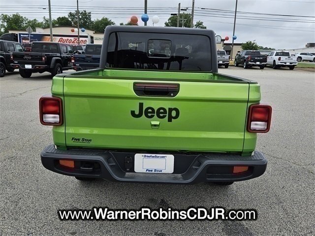 New 2025 Jeep Gladiator Sport image 10
