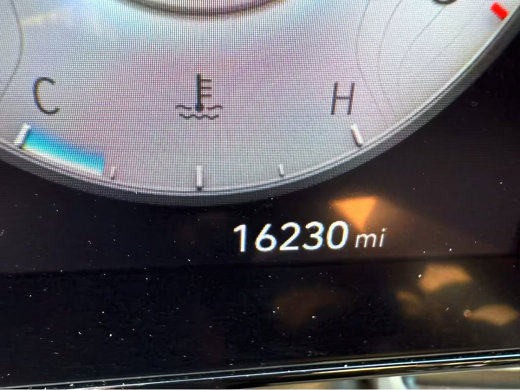 Used 2023 Hyundai Elantra SEL w/ Convenience Package image 17