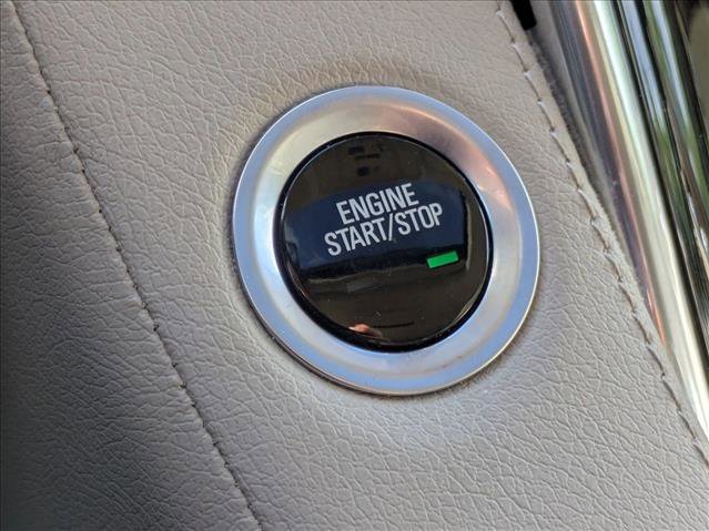 Used 2019 Cadillac Escalade Premium Luxury image 15