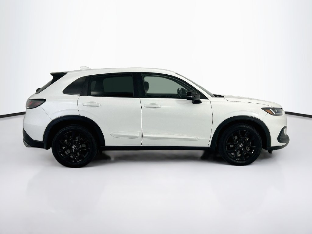 Used 2023 Honda HR-V Sport image 4