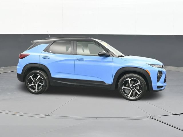 Used 2023 Chevrolet TrailBlazer RS w/ Sun and Liftgate Package FWD image 18
