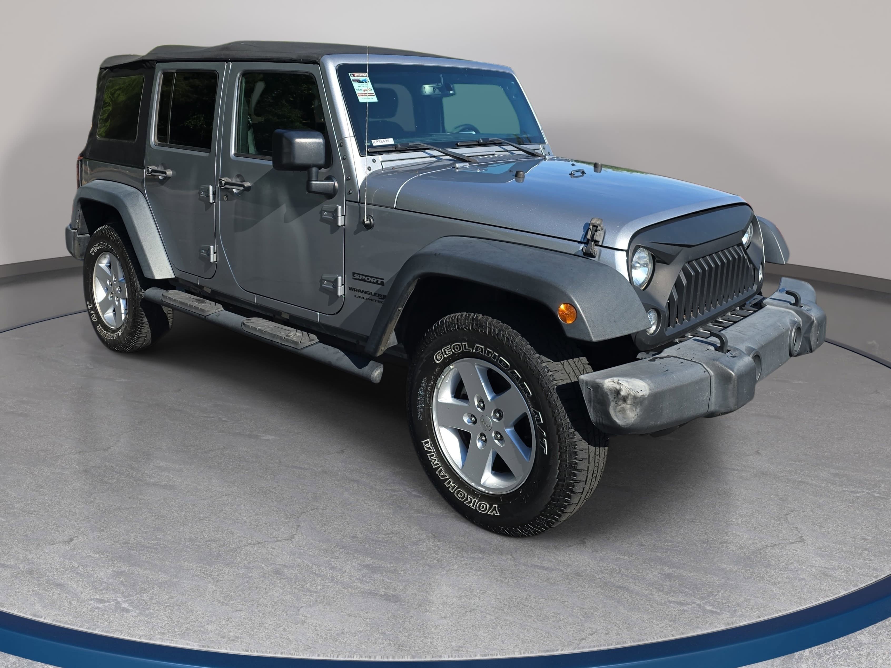 Used 2018 Jeep Wrangler Unlimited Sport S AWD/4WD image 3