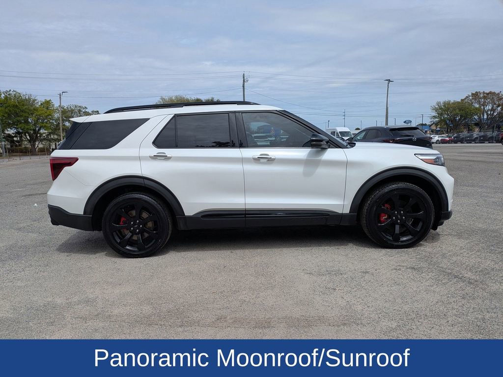 Used 2020 Ford Explorer ST w/ ST Street Pack image 3