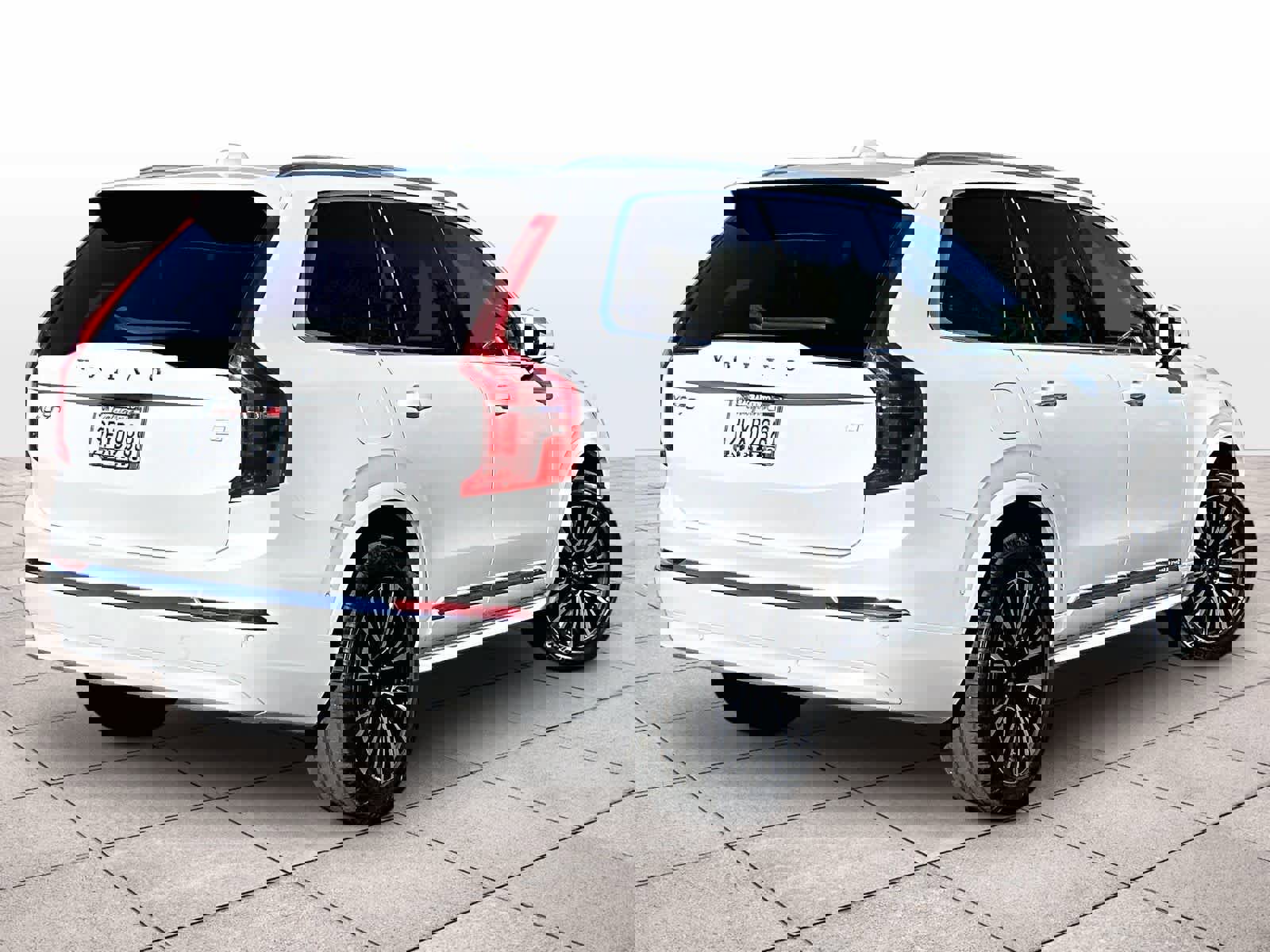 Used 2023 Volvo XC90 T8 Plus w/ Protection Package image 16