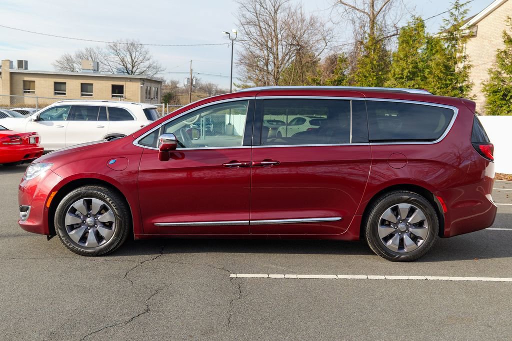 Used 2018 Chrysler Pacifica Limited w/ Advanced Safetytec Group image 4