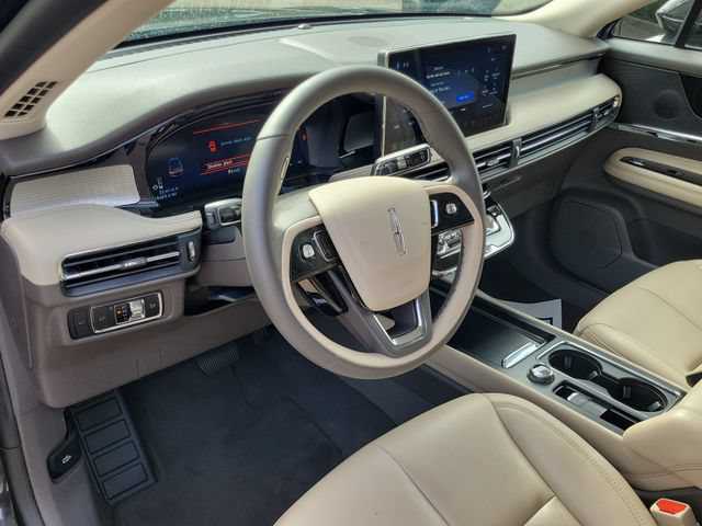 Certified 2024 Lincoln Corsair FWD image 9