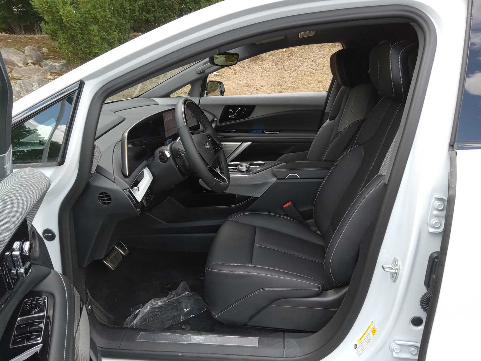 New 2027 Cadillac Optiq Sport AWD/4WD image 11