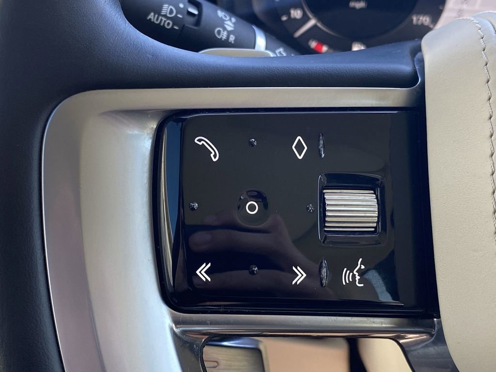 Used 2023 Land Rover Range Rover SE image 11