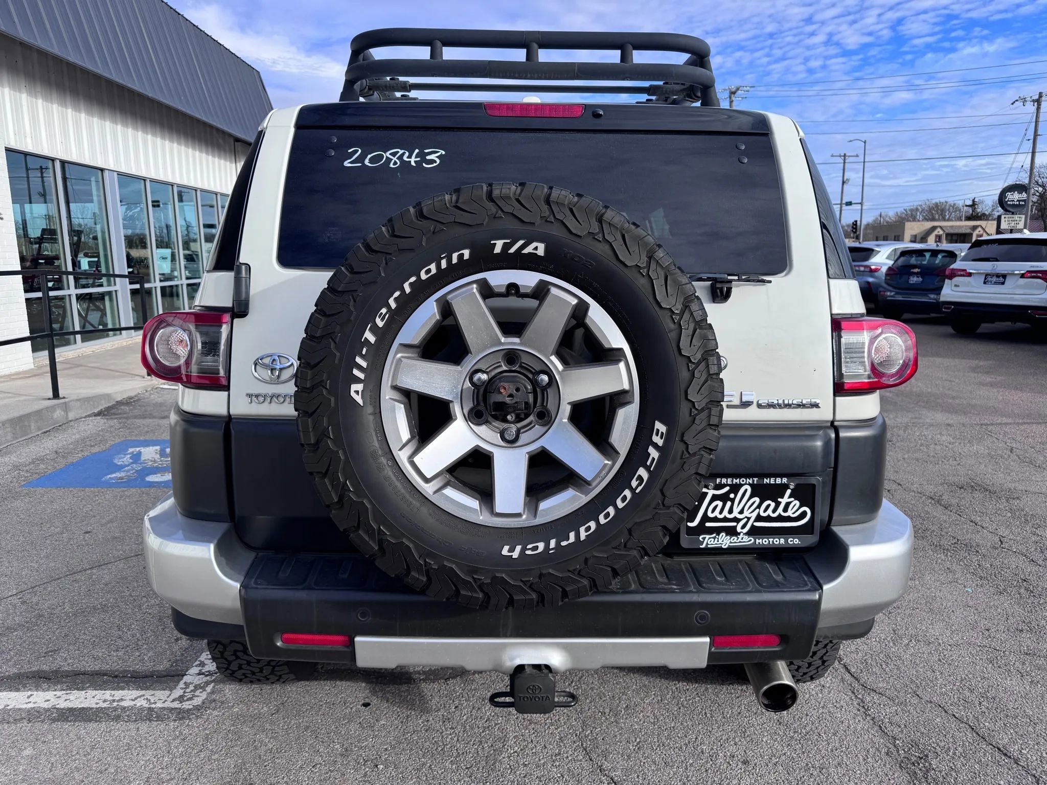 Used 2014 Toyota FJ Cruiser 4WD w/ Upgrade Package image 8