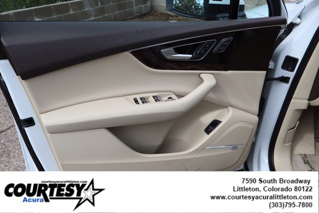 Used 2018 Audi Q7 3.0T Premium Plus AWD/4WD image 23