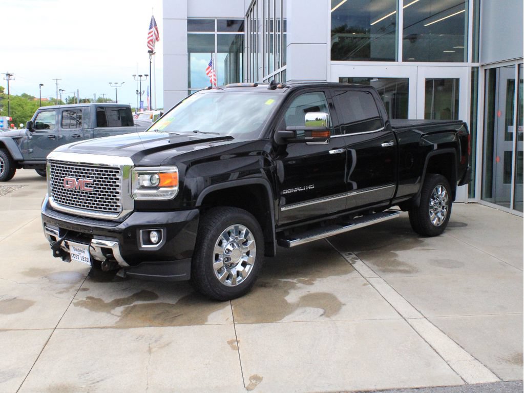 Used 2016 GMC Sierra 2500 Denali w/ Snow Plow Prep Package AWD/4WD image 6