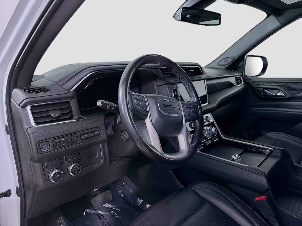 Used 2022 GMC Yukon Denali image 4