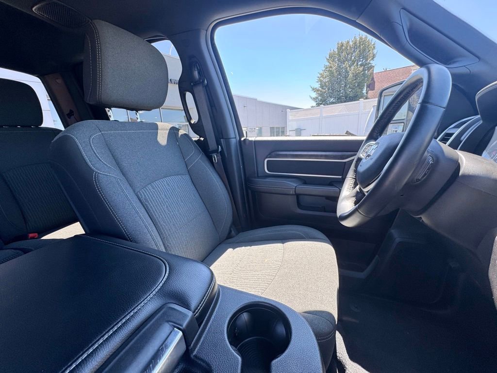 Certified 2024 RAM 2500 Big Horn w/ Night Edition AWD/4WD image 20