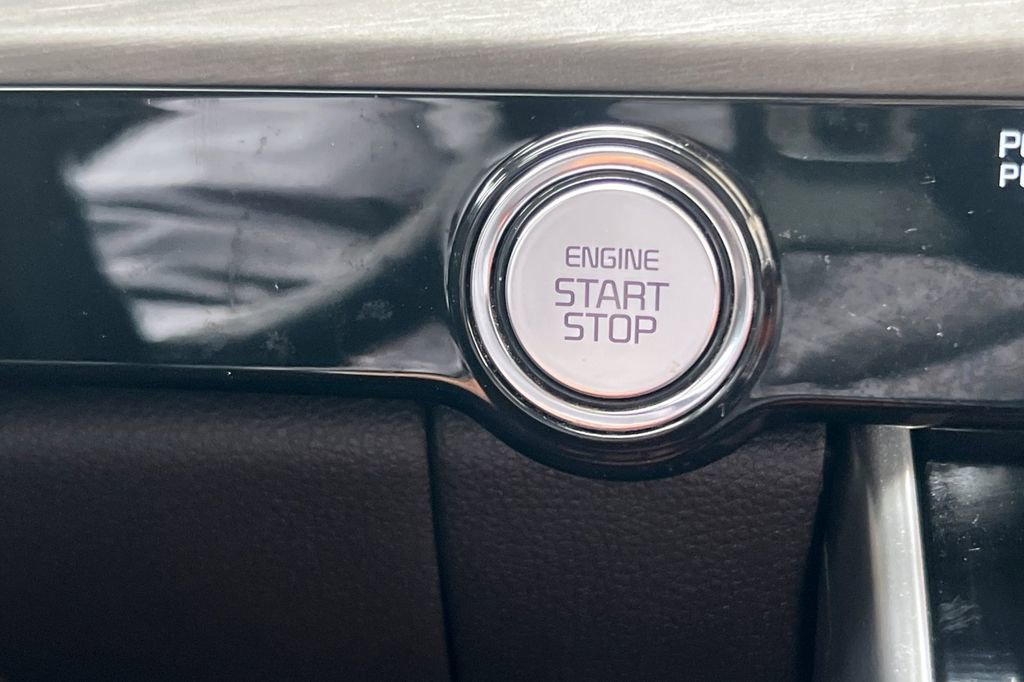 Used 2024 Kia Carnival SX FWD image 24