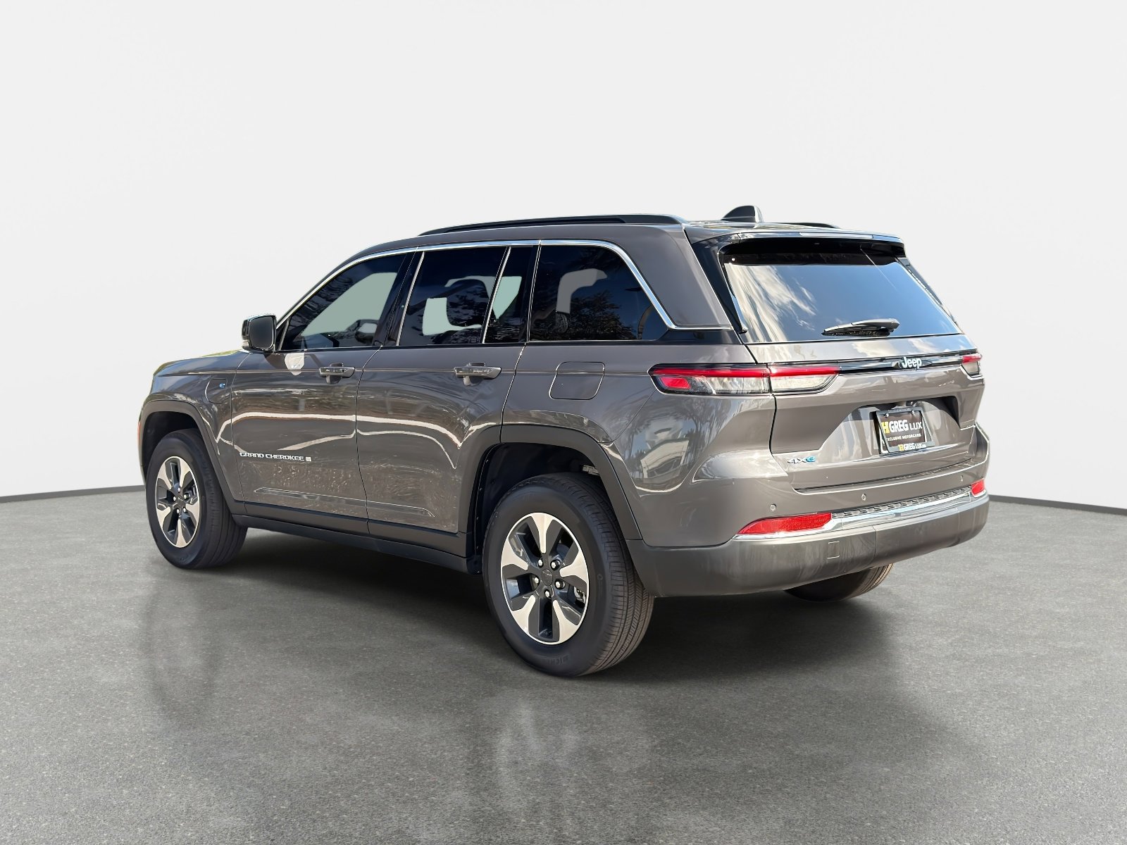 Used 2025 Jeep Grand Cherokee Limited 4xe image 5