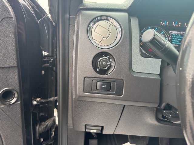 Used 2013 Ford F150 XLT w/ Luxury Equipment Group image 17