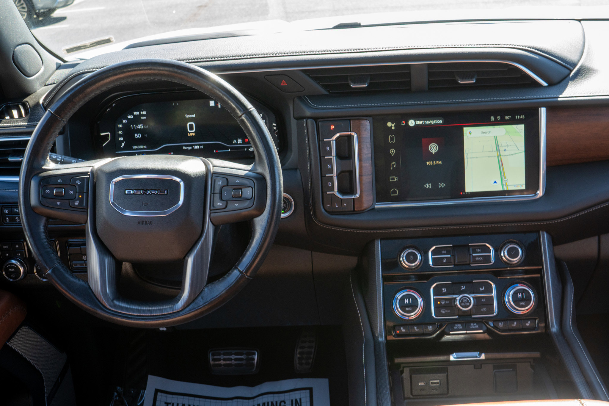 Used 2023 GMC Yukon Denali Ultimate image 11