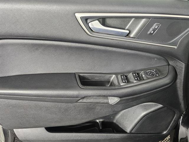 Used 2022 Ford Edge SEL image 38