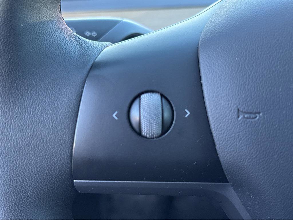 Used 2021 Tesla Model 3 Standard Range Plus image 21