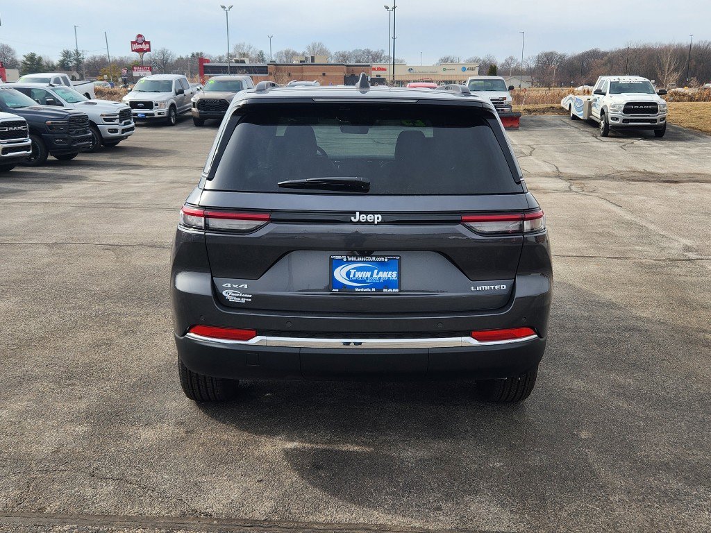 Used 2025 Jeep Grand Cherokee Limited w/ Trailer Tow Package image 7