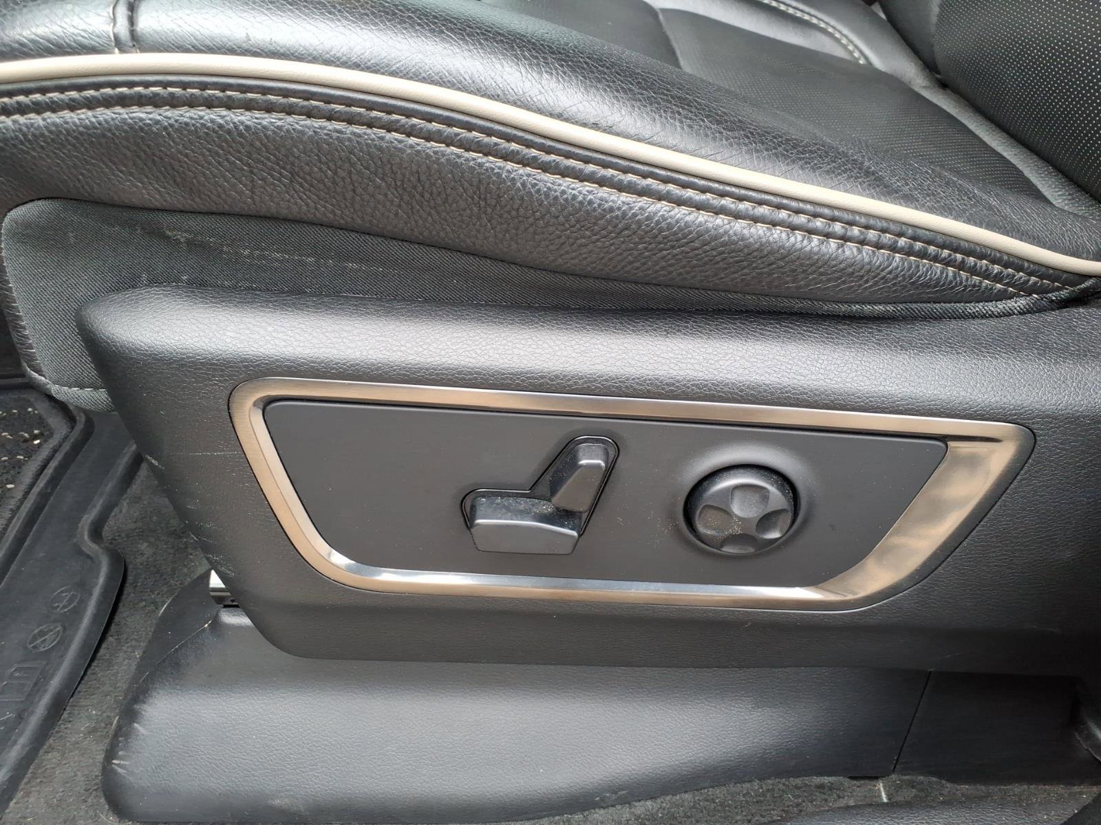 Used 2020 RAM 1500 Limited image 8