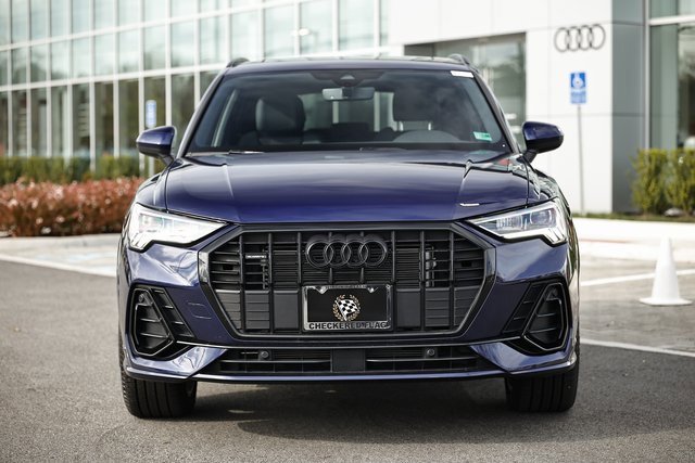 Certified 2025 Audi Q3 2.0T Premium w/ Convenience Package image 13