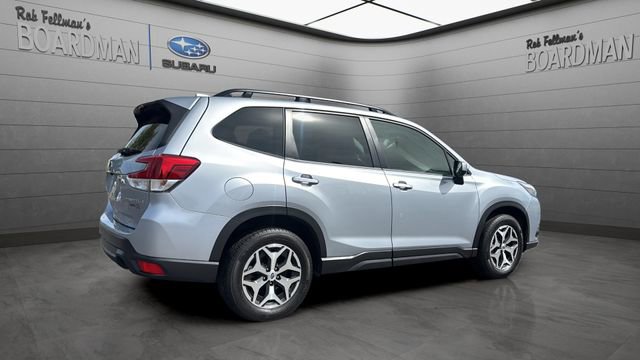 Used 2023 Subaru Forester Premium AWD/4WD image 4