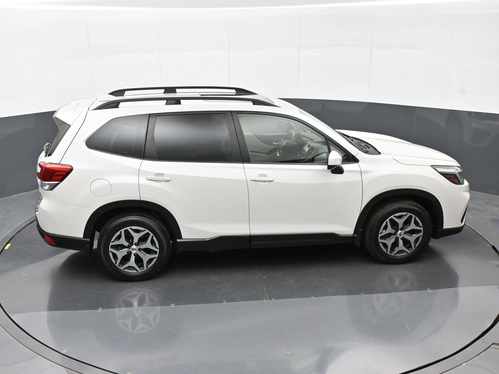 Used 2021 Subaru Forester Premium AWD/4WD image 38