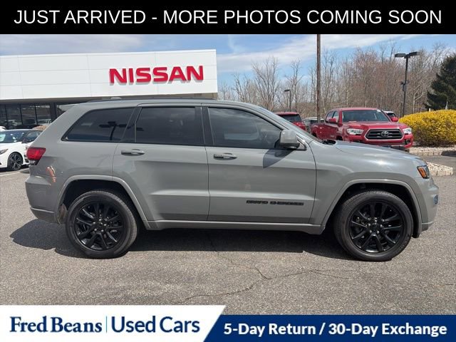 Used 2020 Jeep Grand Cherokee Altitude image 9