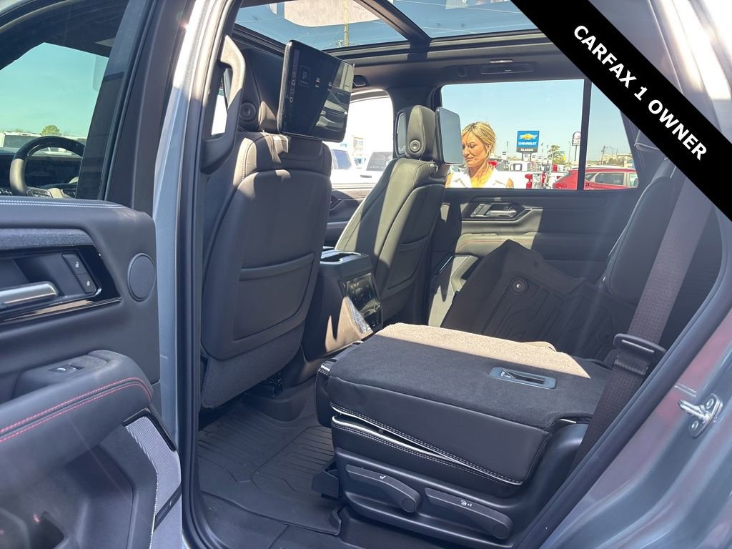 Used 2026 GMC Yukon AT4 Ultimate w/ LPO, Floor Liner Package image 15