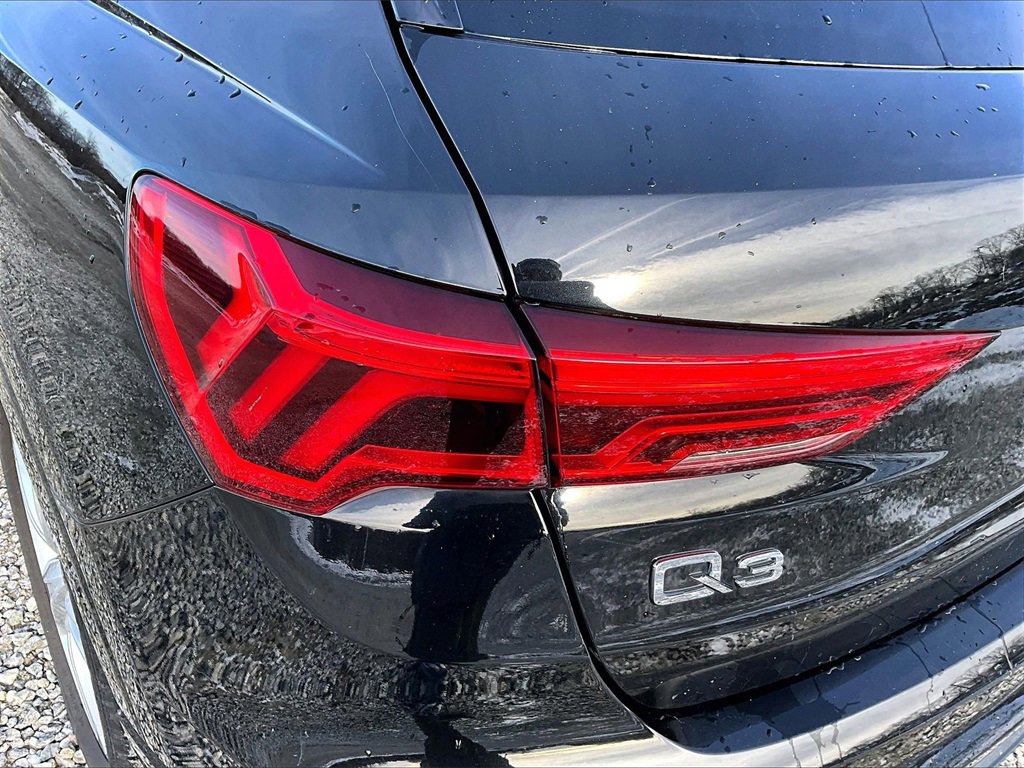 Used 2021 Audi Q3 2.0T Premium Plus w/ Premium Plus Package image 27