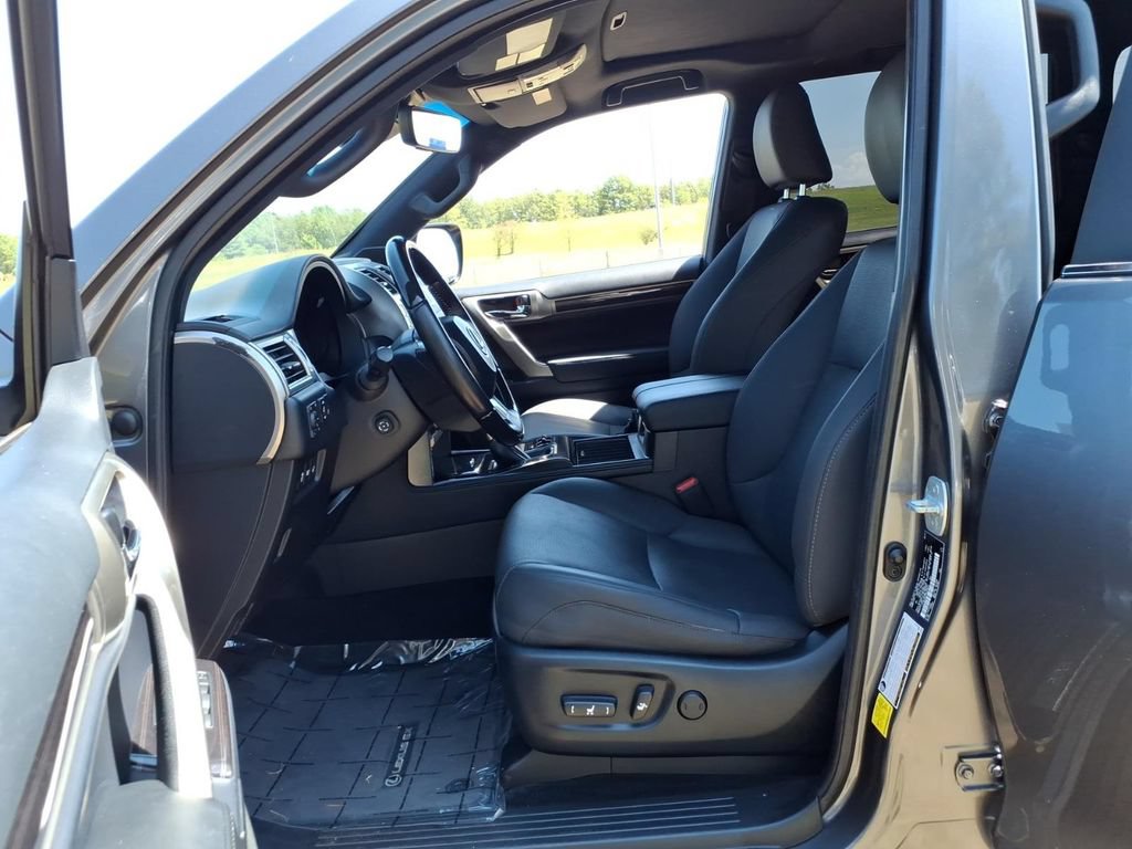 Used 2021 Lexus GX 460 Premium w/ Premium Package AWD/4WD image 18