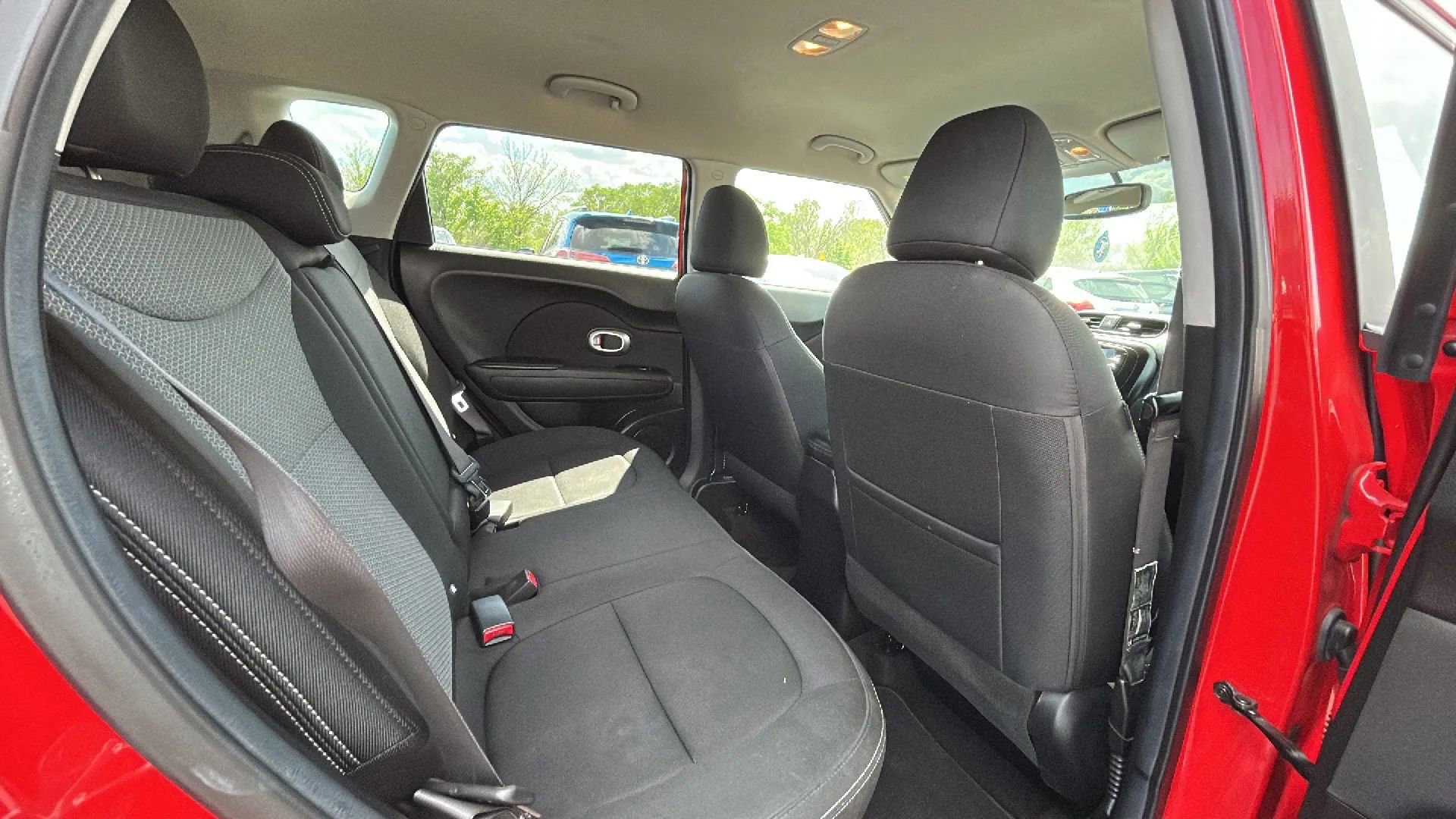 Used 2017 Kia Soul + FWD image 46