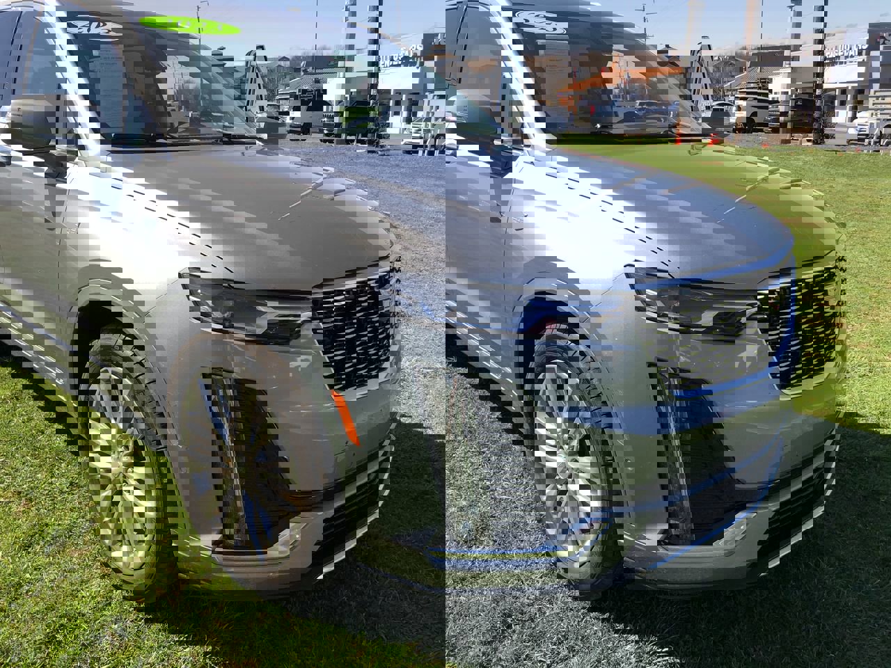 Used 2023 Cadillac XT6 Premium Luxury w/ Technology Package image 7