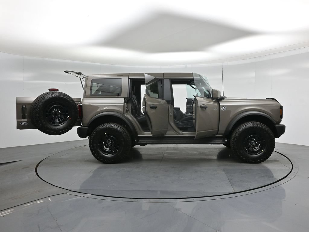 New 2026 Ford Bronco Outer Banks w/ Sasquatch Package AWD/4WD image 4