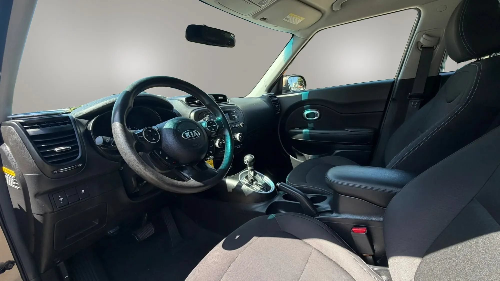 Used 2015 Kia Soul FWD image 10