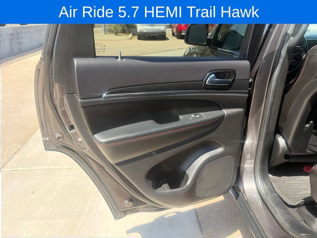 Used 2021 Jeep Grand Cherokee Trailhawk w/ Premium Lighting Group AWD/4WD image 20