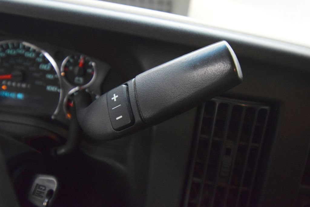 Used 2018 GMC Savana 2500 w/ Driver Convenience Package RWD image 24