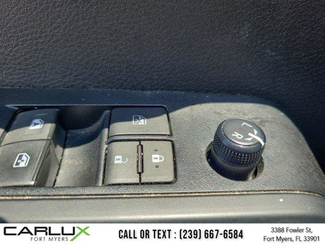 Used 2022 Toyota Tacoma SR image 24