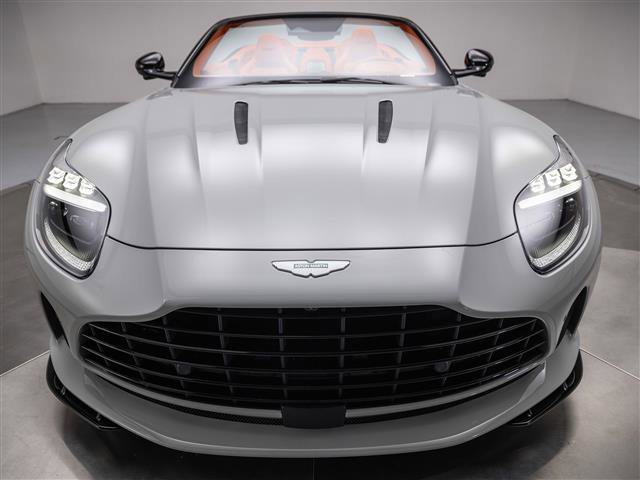 Used 2026 Aston Martin DB12 Convertible image 35