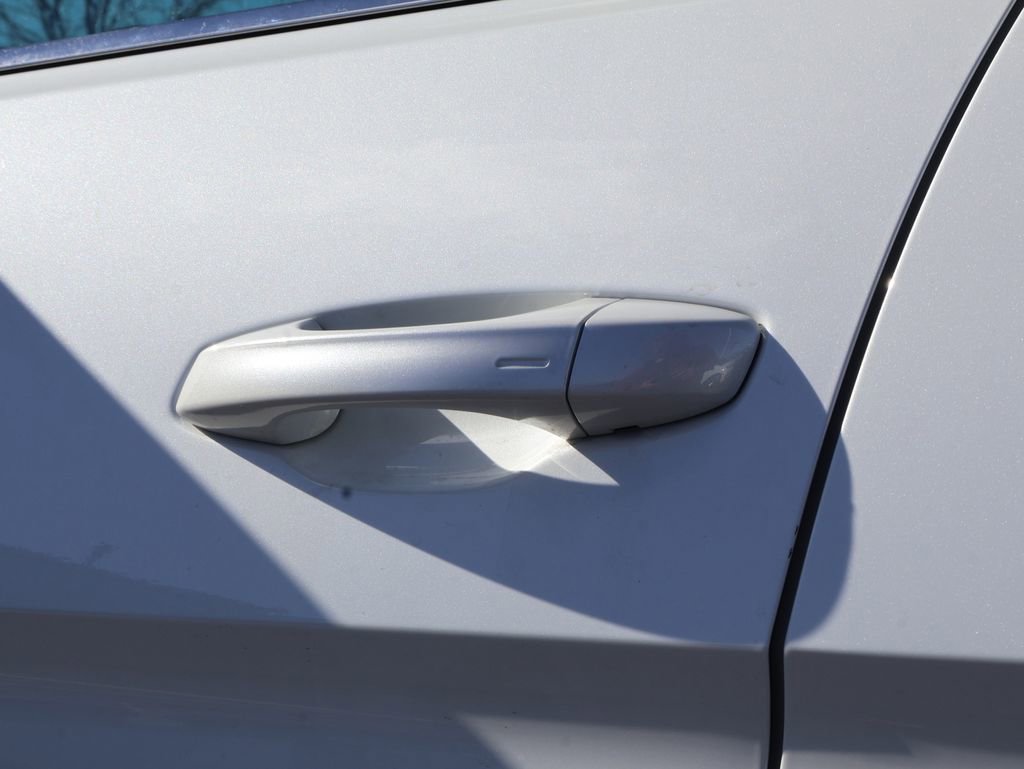 New 2026 Volkswagen Atlas SE image 23