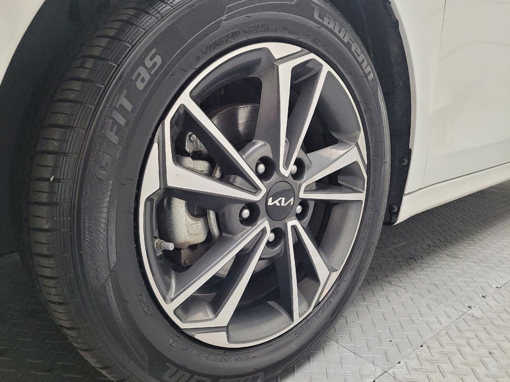 Used 2024 Kia Forte LXS image 31