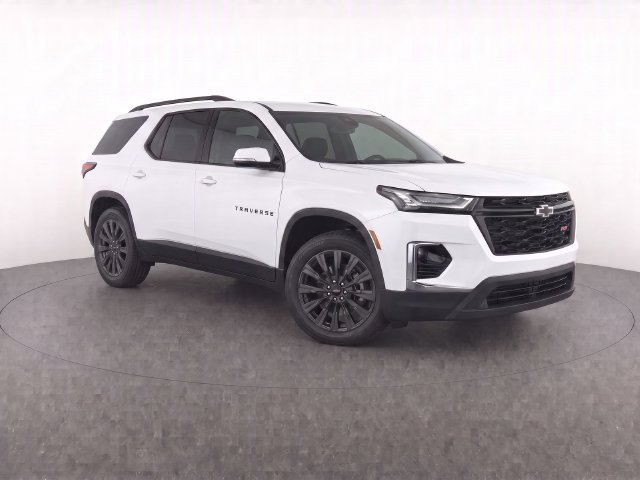 Used 2022 Chevrolet Traverse RS FWD image 2