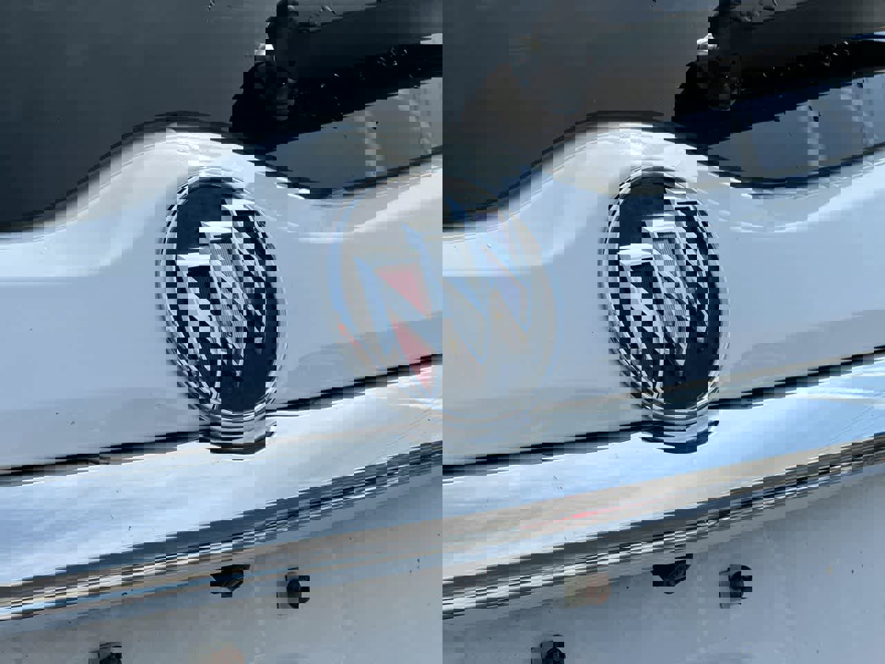 Used 2019 Buick Enclave Essence image 17