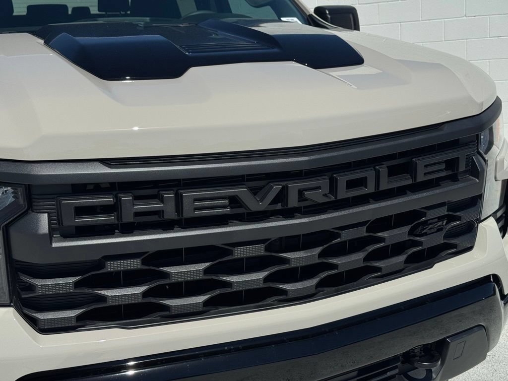 New 2026 Chevrolet Silverado 1500 Custom Trail Boss w/ Dark Appearance Package AWD/4WD image 5