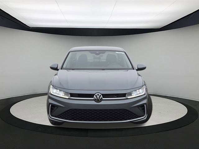 New 2026 Volkswagen Jetta SE image 2