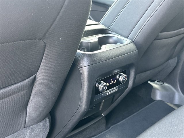 Used 2025 GMC Acadia Elevation image 13