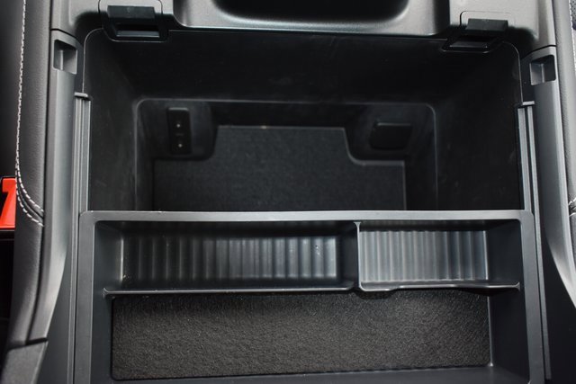 Used 2025 Ford Expedition Platinum w/ Stealth Performance Package image 32